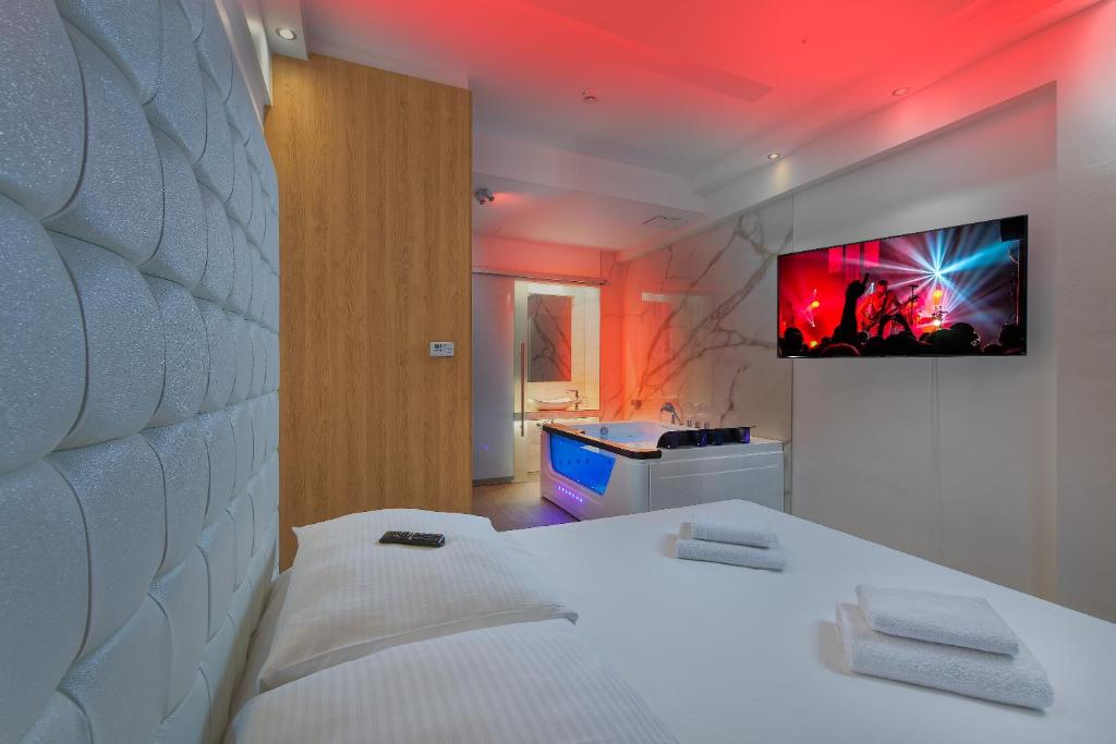 Hotel Aura Design & Garden Pool - Resim 29