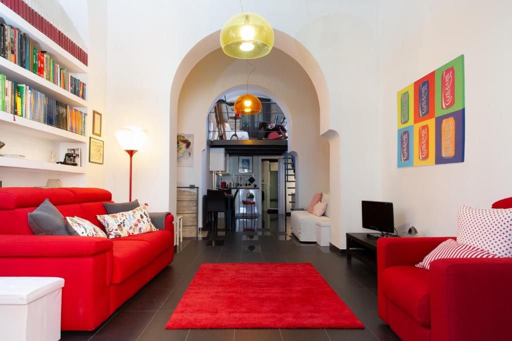 A seating area at L’ARTSHOP