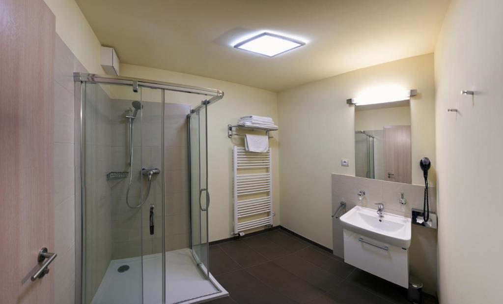 Koupelna v ubytování Hotel Monínec