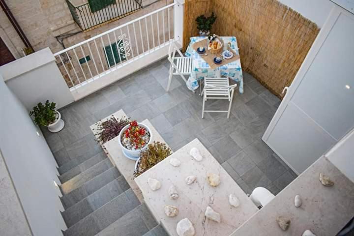 Balkón alebo terasa v ubytovaní F&L house