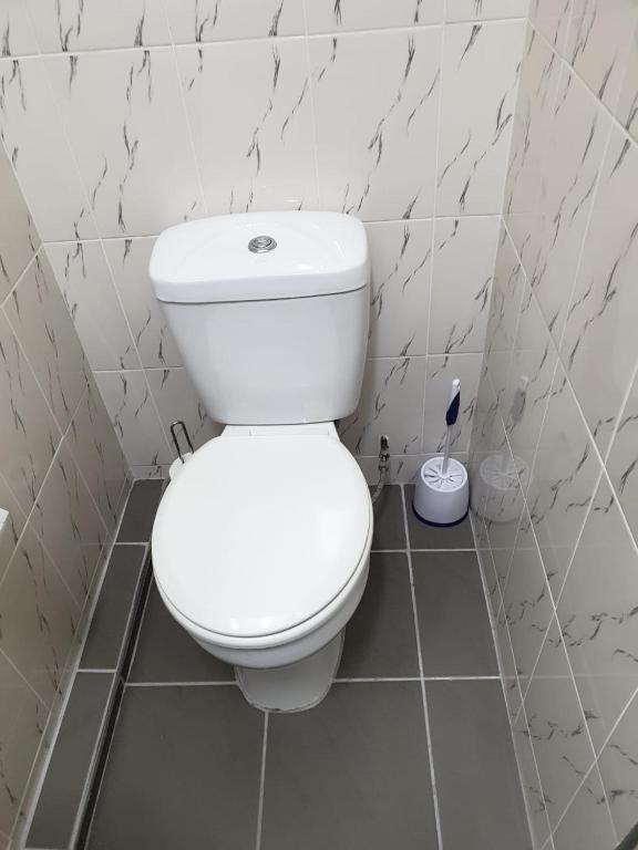 Angela's Place - Double Room With Private Bathroom