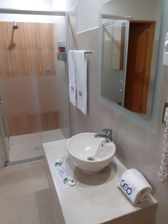 Koupelna v ubytování Hotel CEO