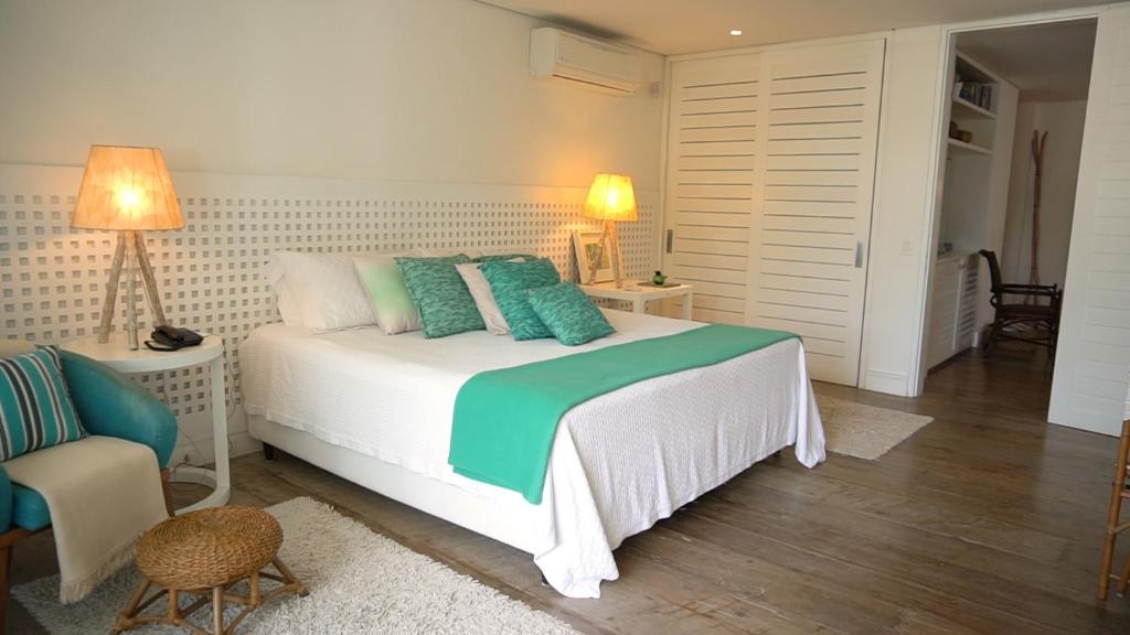  Tropical Contemporary Suites