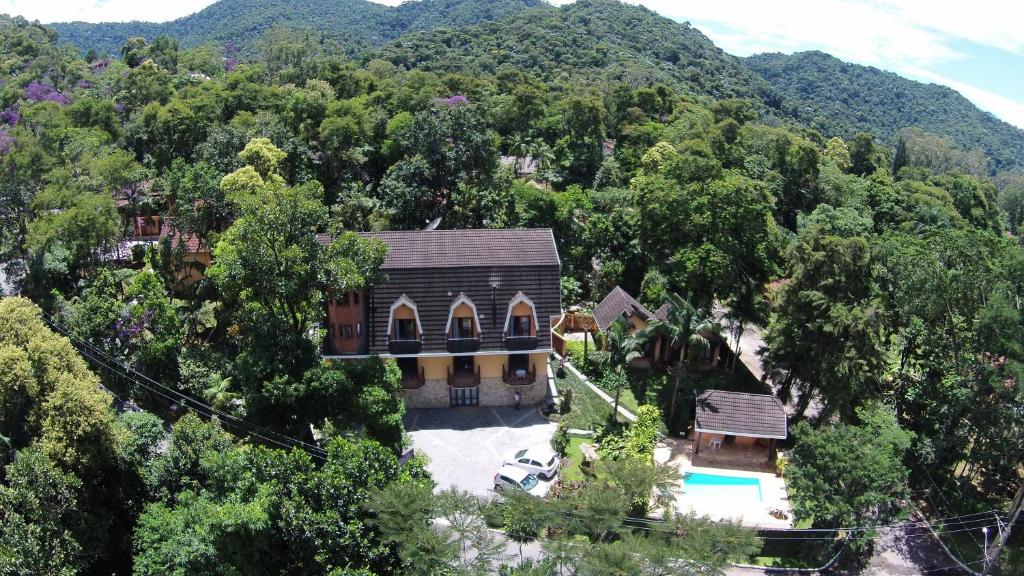  Pousada Solar das Montanhas