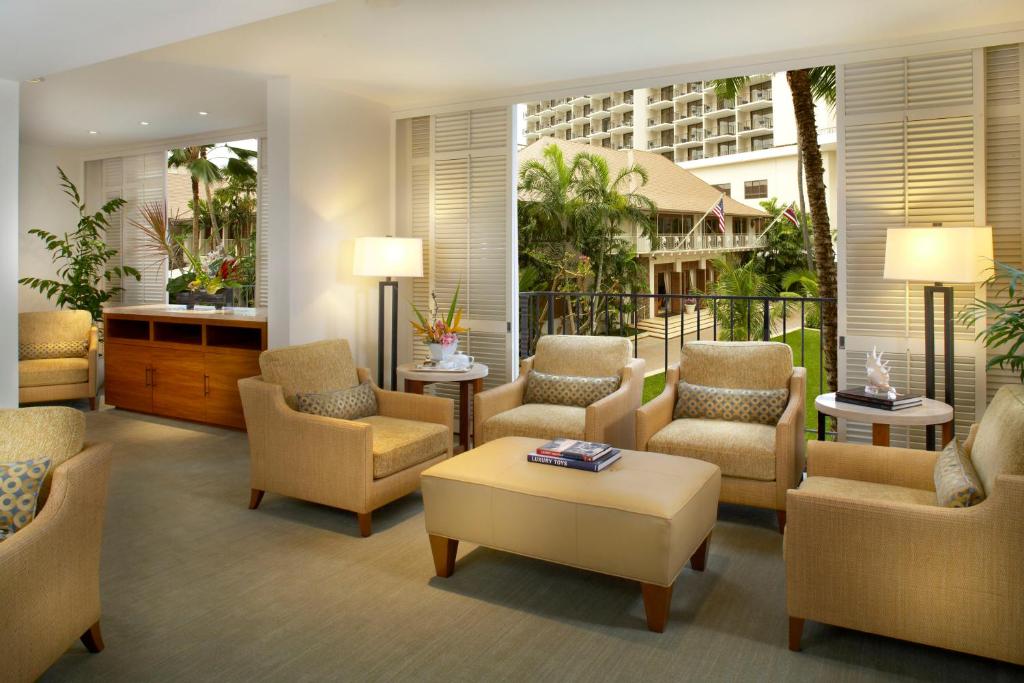 Posezení v ubytování Halekulani - NO RESORT FEE