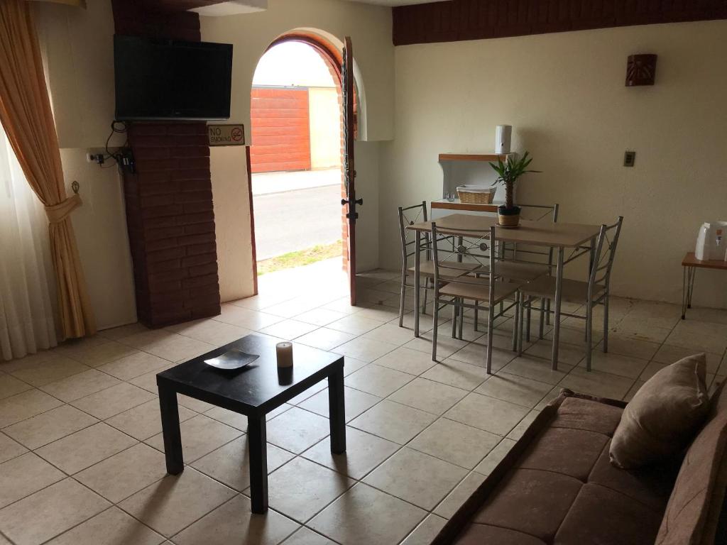 Suitetrails - Acogedora casa para 2 cerca Playa y Pueblito La Herradura