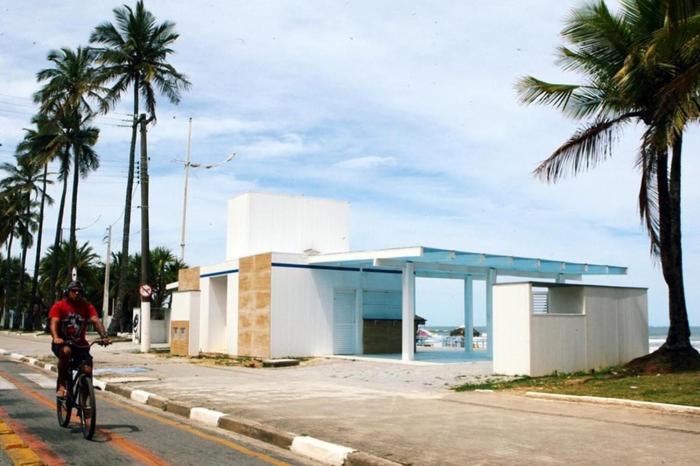  Apartamento Enseada
