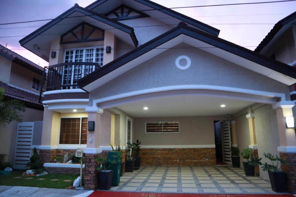 eine Darstellung eines Hauses in der Unterkunft Fully Furnished Villa Near Clark in Mabiga, Mabalacat City in Mabalacat