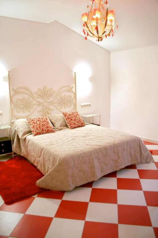 Posteľ alebo postele v izbe v ubytovaní Hostal Mesón Castilla