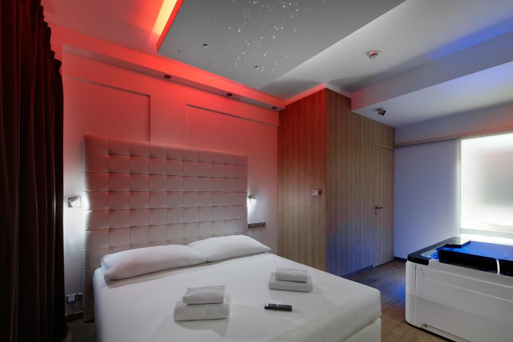 Hotel Aura Design & Garden Pool - Resim 35