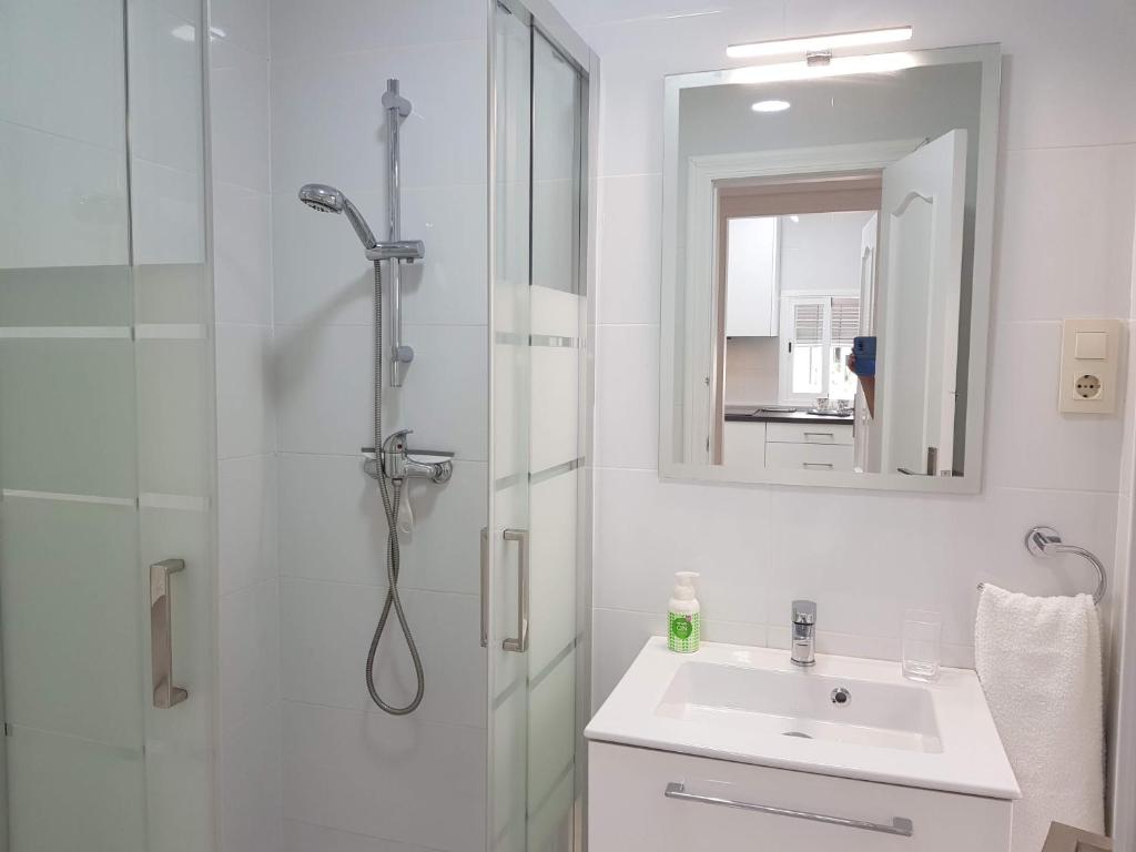 Kúpeľňa v ubytovaní Apartamentos Bajel