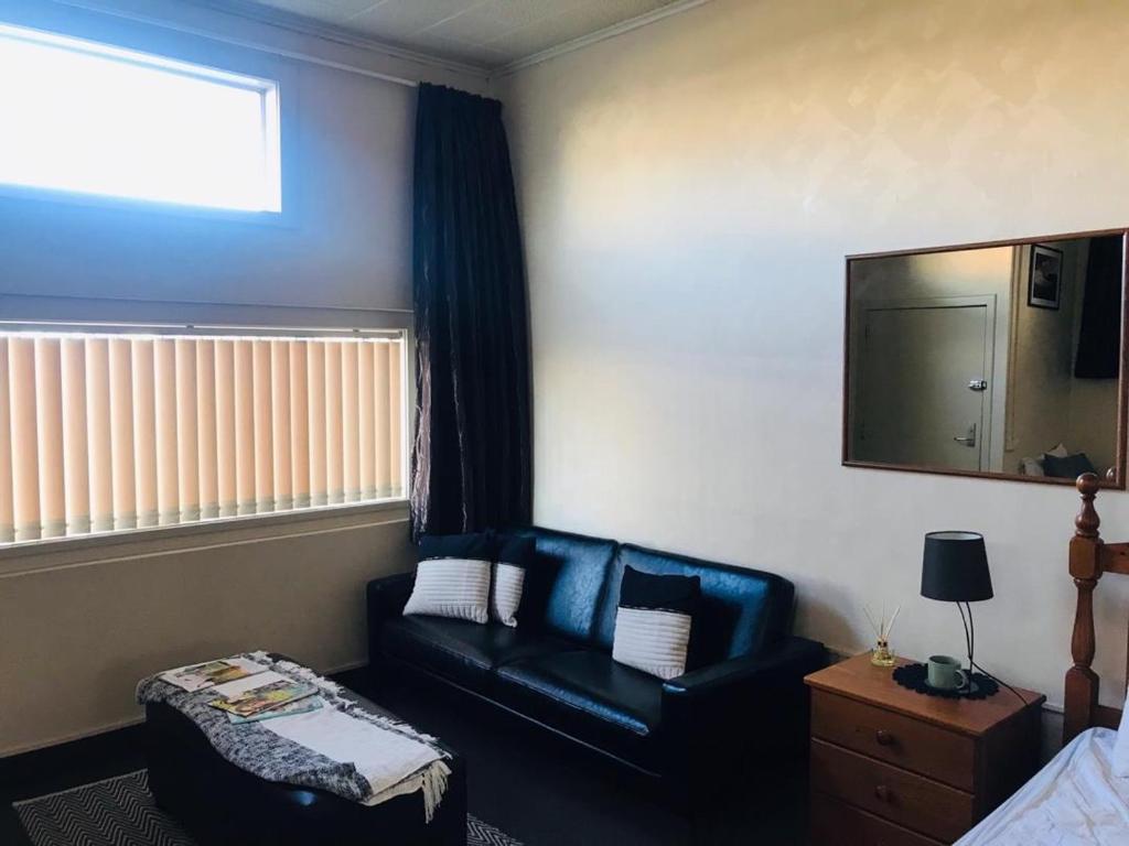 Otautau Hotel - Studio Apartment