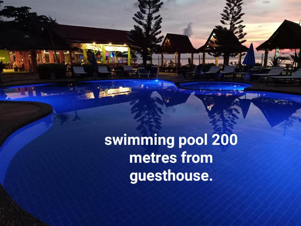 Swimmingpoolen hos eller tæt på Prukrom Lanta Guesthouse