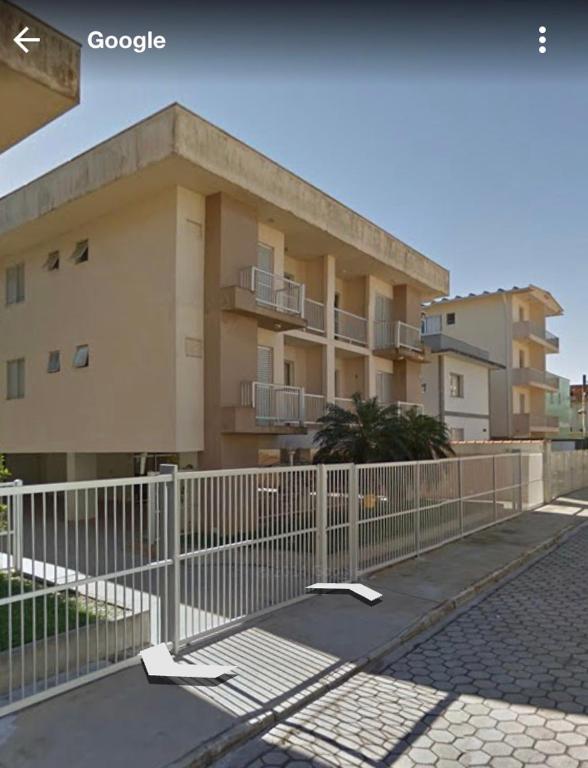  Otimo Apartamento em Ubatuba a 80 mts da Praia