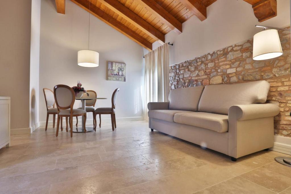Posedenie v ubytovaní Agriturismo Villa Trovatore