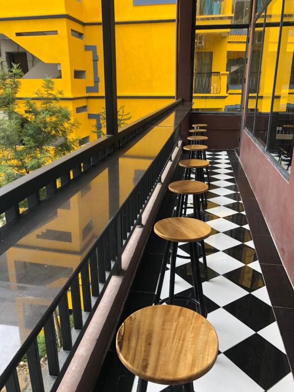 Mountain View Station - 16