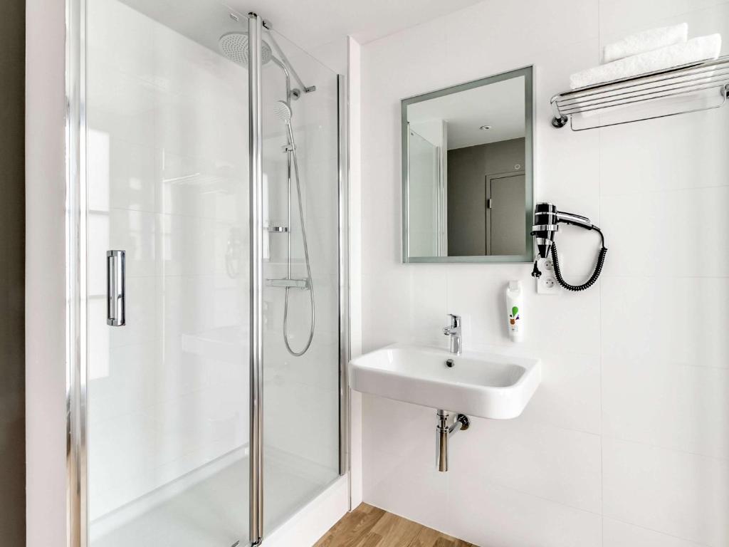 Koupelna v ubytování Ibis Styles Toulouse Capitole