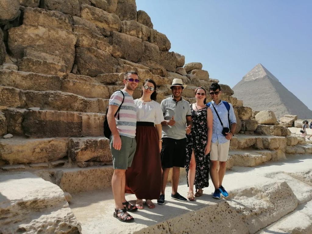 Afbeelding uit fotogalerij van Happy days Pyramids Inn in Caïro