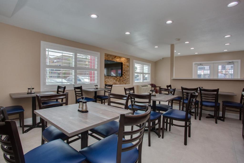 Quality Inn San Diego South - Chula Vista photo