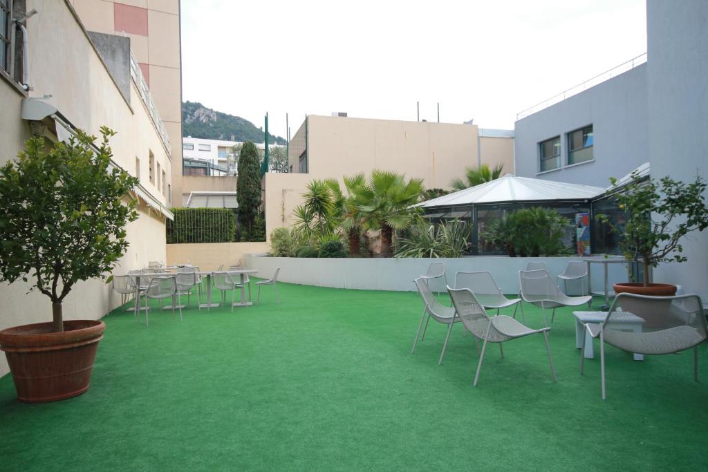 Esatitude Hotel - Resim 6