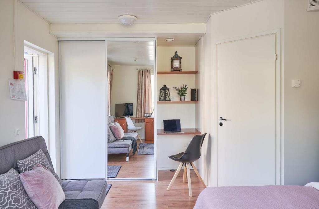 Hotel Villa Molnby - Quadruple Room With Private Bathroom