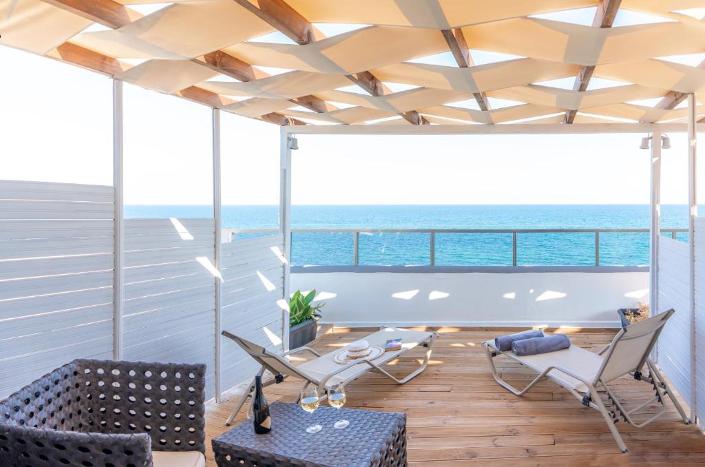 Posezení v ubytování Paralia Beach Boutique Hotel