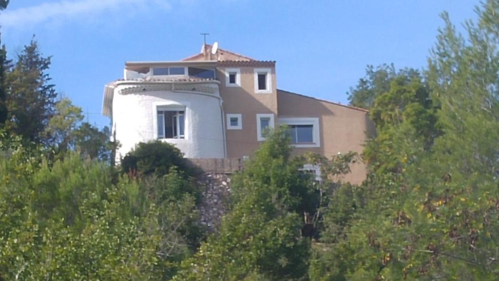 Budova, kde se bed and breakfast nachází