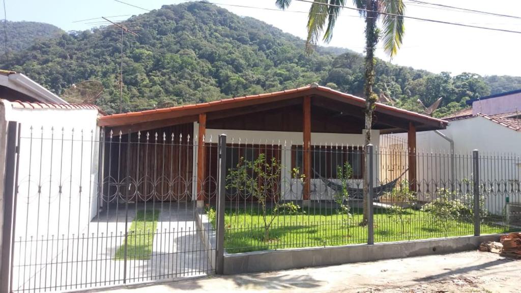  Casa térrea Ubatuba - Lázaro e Sununga