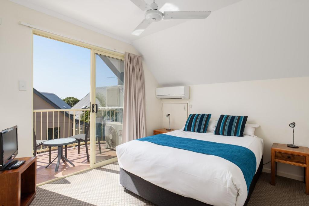 Rainbow Getaway Holiday Apartments - Apartamento De Dos Dormitorios Con Baño De Spa