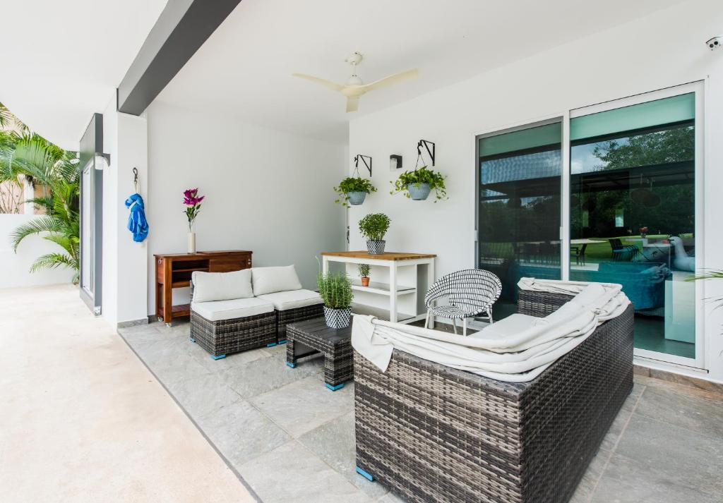 LUXURY POOL & BEACH HOUSE AT THE MAYAN RIVIERA