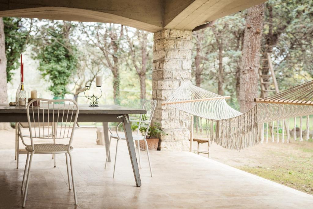 Patio alebo iná vonkajšia časť ubytovania MeraVilla
