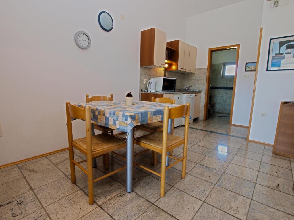 Kuchyň nebo kuchyňský kout v ubytování Apartment Dusko 780