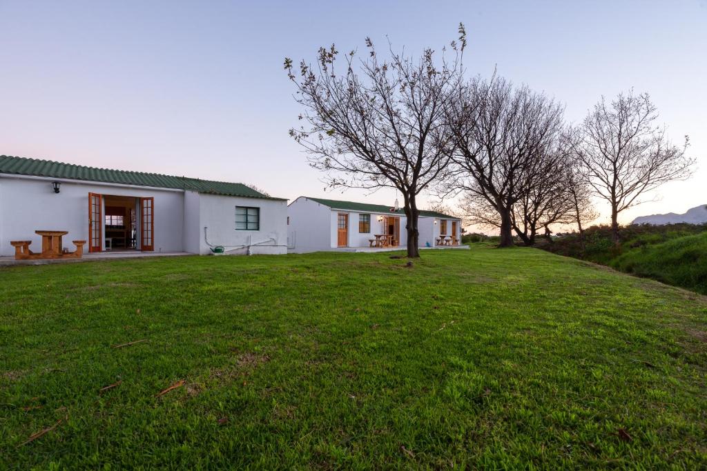 Gallery image of Honeyrock Cottages in Kleinmond