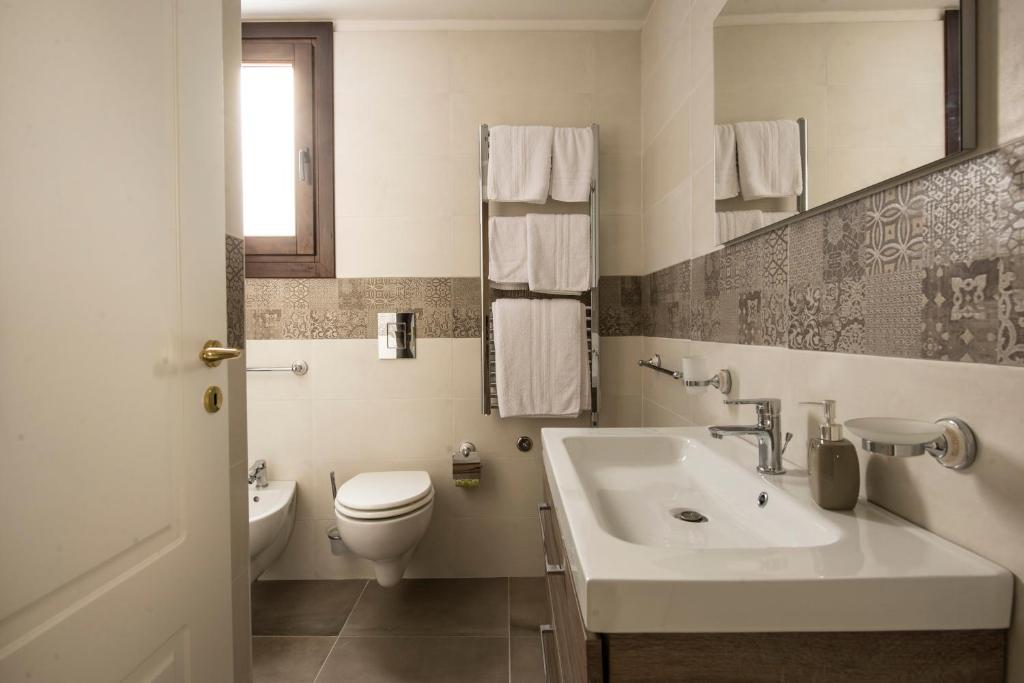 Conte Federico Apartments - 16