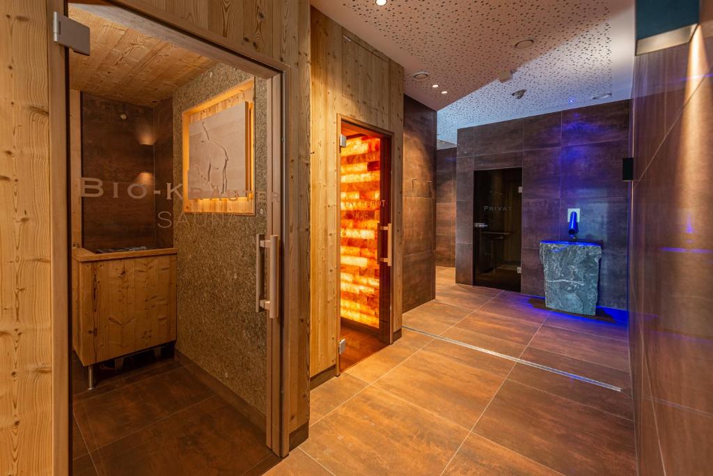 Fotografia z galérie ubytovania Skylodge Alpine Homes v destinácii Haus im Ennstal