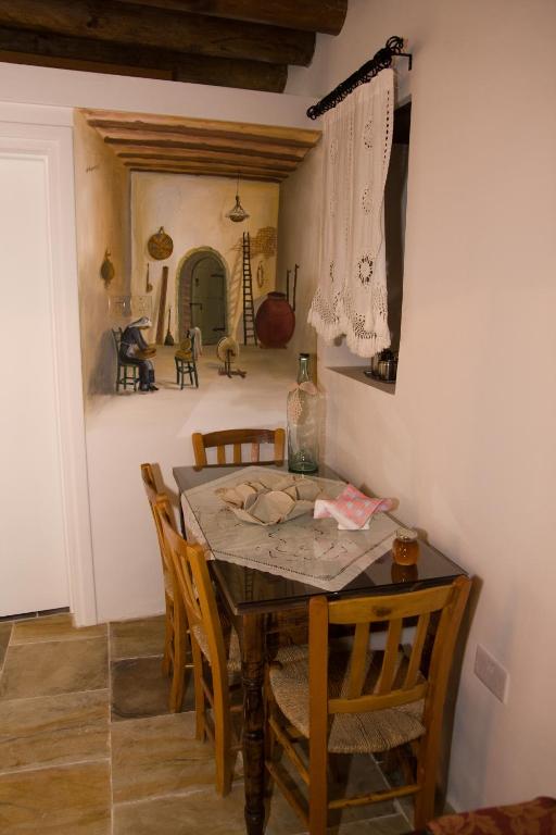 Fotografie z fotogalerie ubytování Xenios Cottages v destinaci Lofou