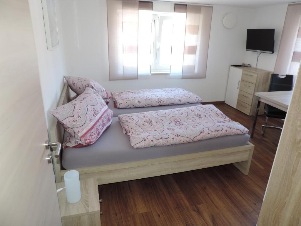 Pension am Kirchberg - Double Or Twin Room With Bathroom