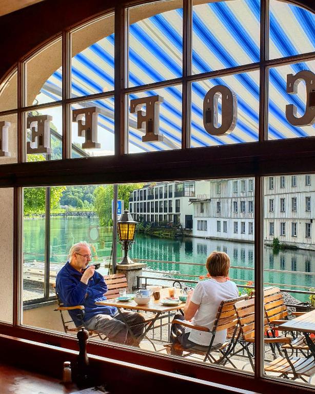 Hosté ubytování The Aarburg Hotel & Café