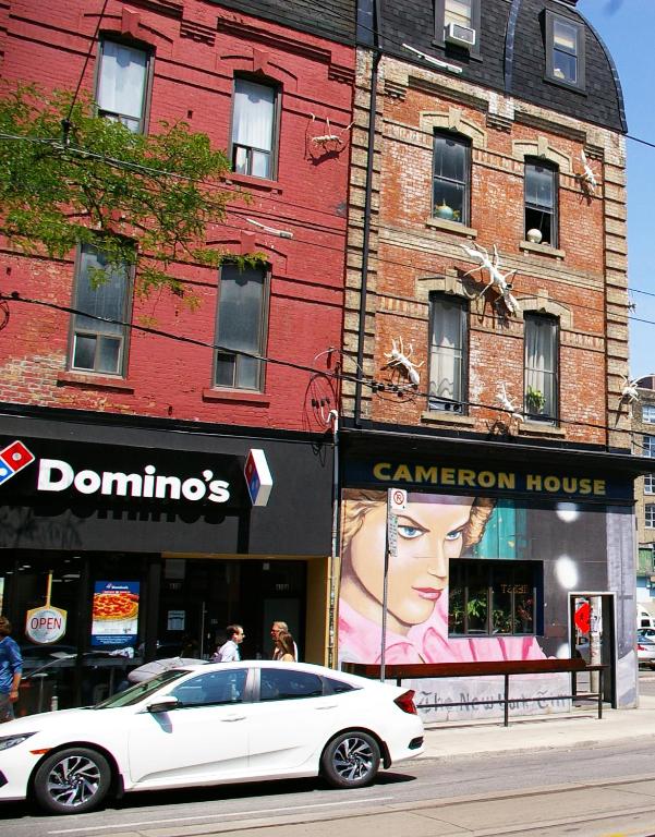 The Alexandra Hotel - Resim 10