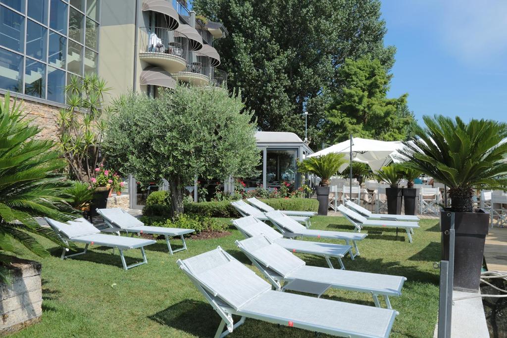 Ogród w obiekcie Hotel Aurora