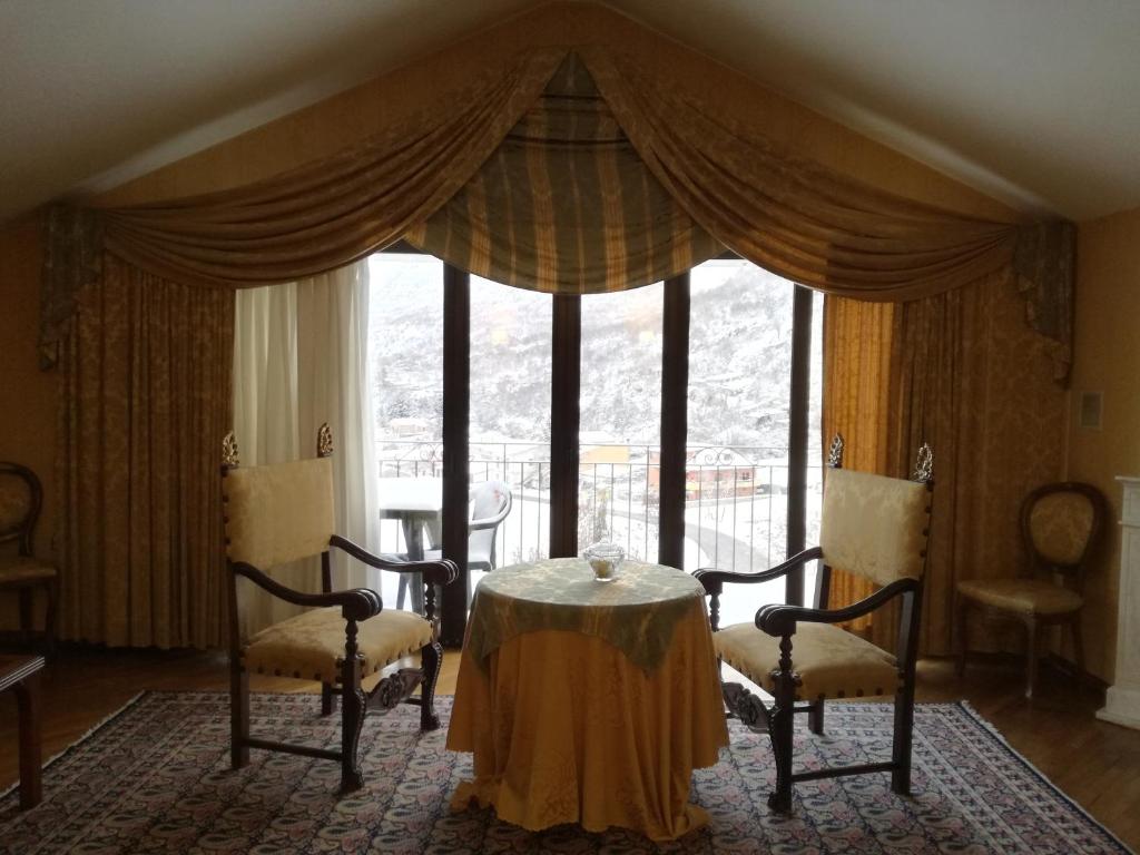 Posezení v ubytování FILIPPONE HOTEL&RISTORANTE