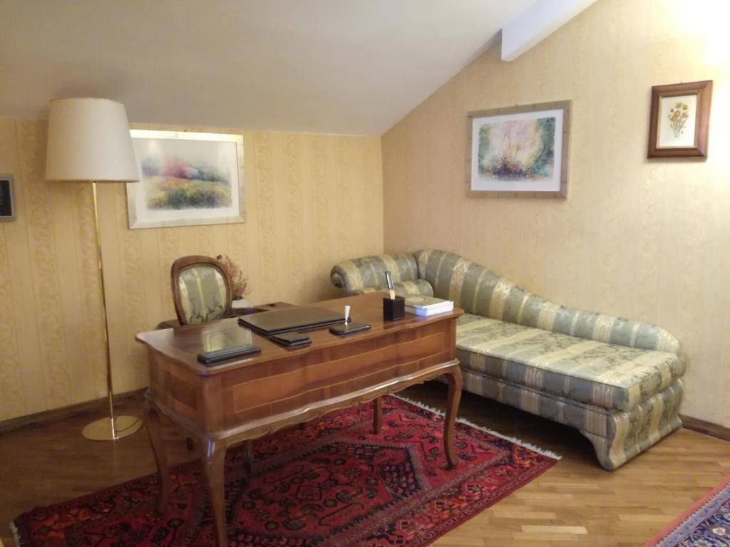 Posezení v ubytování FILIPPONE HOTEL&RISTORANTE