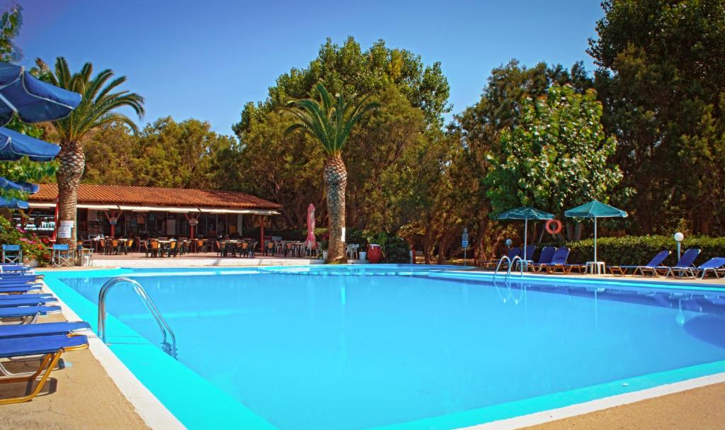 Bazén v ubytování Camping Nopigia nebo v jeho okolí