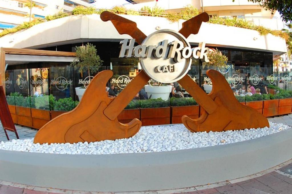 Private Modern Studio in the Hotel Pyr of Puerto Banus ...