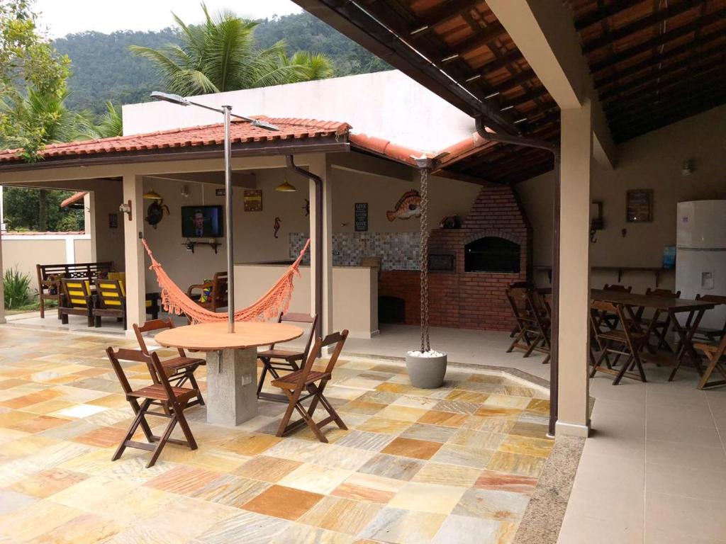  Casa Garatucaia no Condomínio Sociga