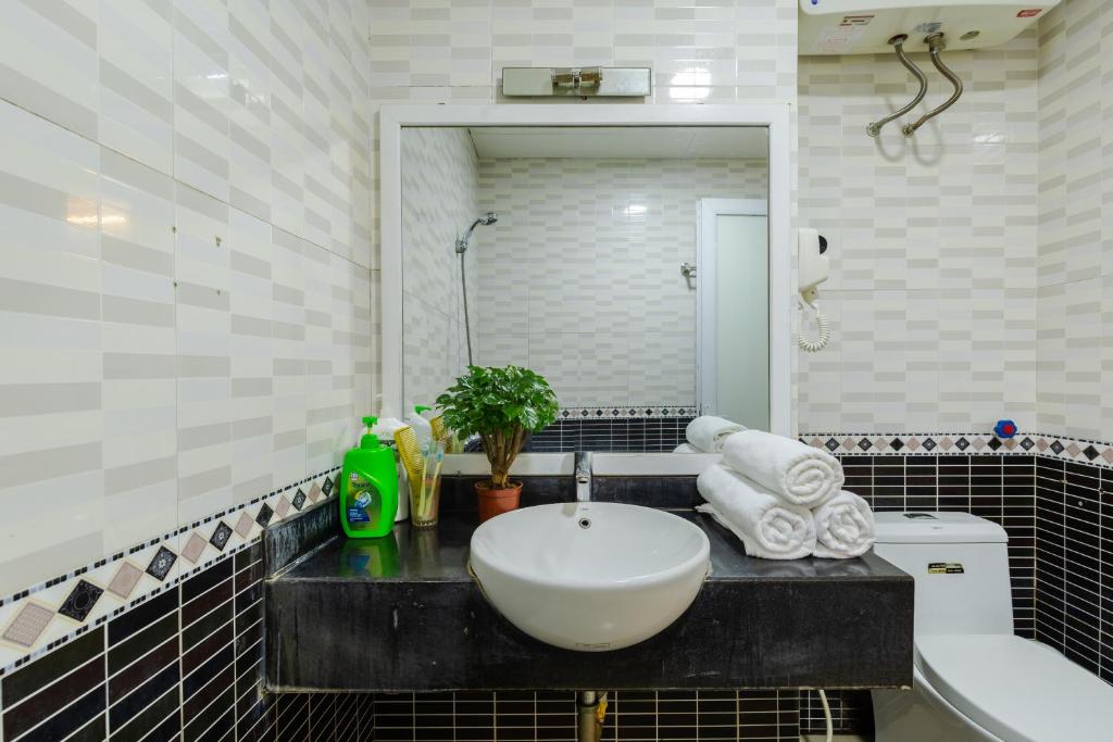 Koupelna v ubytování An Phú Hà Nội Hotel & Spa - Mỹ Đình