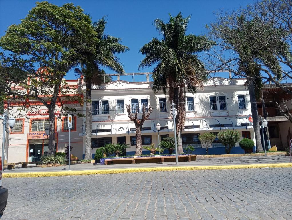  Hotel Serra Azul
