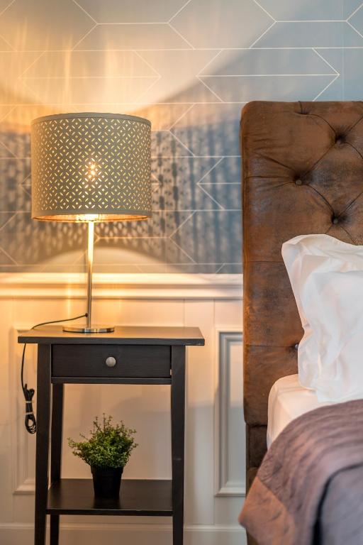 Evala luxury rooms with pool and garden - 7