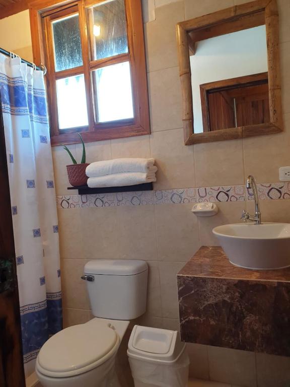 Koupelna v ubytování Cocoa Inn Hostal