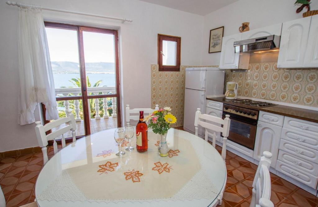 Fotografia z galérie ubytovania Apartments David - 20m from the beach with parking v Trogiri